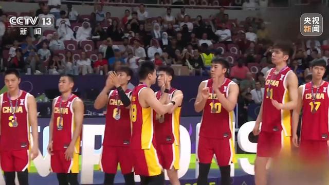 九游体育手机官网入口-“失去的东西要拿回来”！白岩松专访中国男篮主教练郭士强
